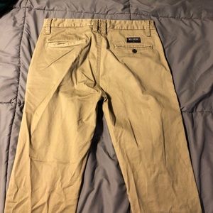Men’s chino pants size 29
